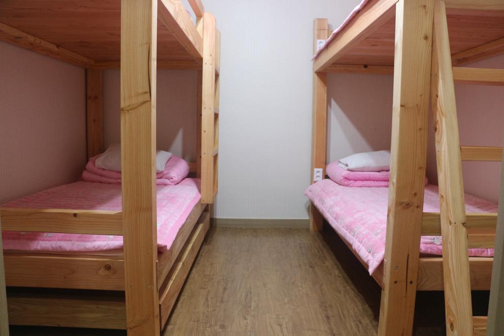 Travel Road Guesthouse Gyeongju Dış mekan fotoğraf